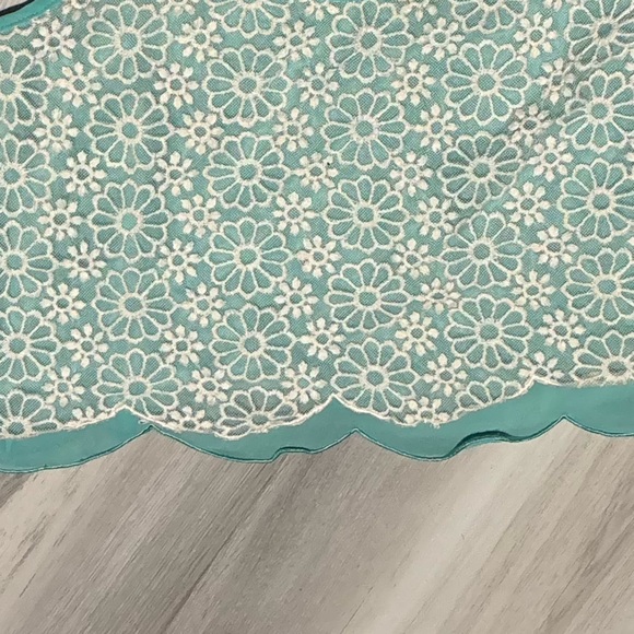 DOUBLE ZERO LAYERED AQUA WHITE LACE TANK TOP - Picture 15 of 16